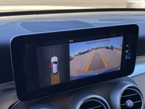 Used 2022 Mercedes-Benz GLC 300 image 24