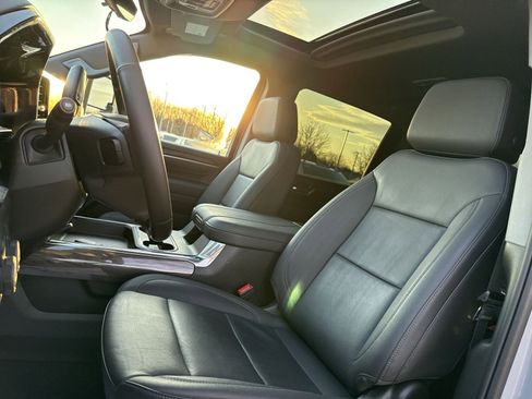 Used 2024 Chevrolet Silverado 2500 LTZ w/ LTZ Plus Package image 12