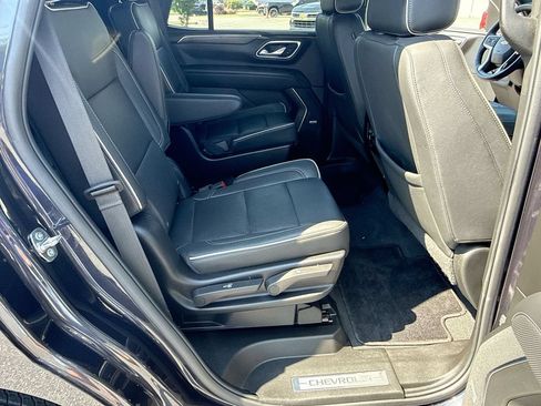 Used 2024 Chevrolet Tahoe Premier AWD/4WD image 27