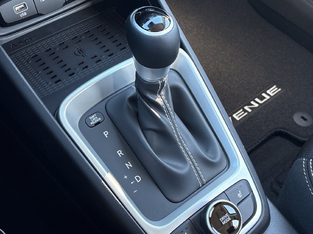 New 2026 Hyundai Venue SEL FWD image 20
