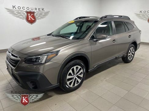 Used 2022 Subaru Outback Premium AWD/4WD image 3