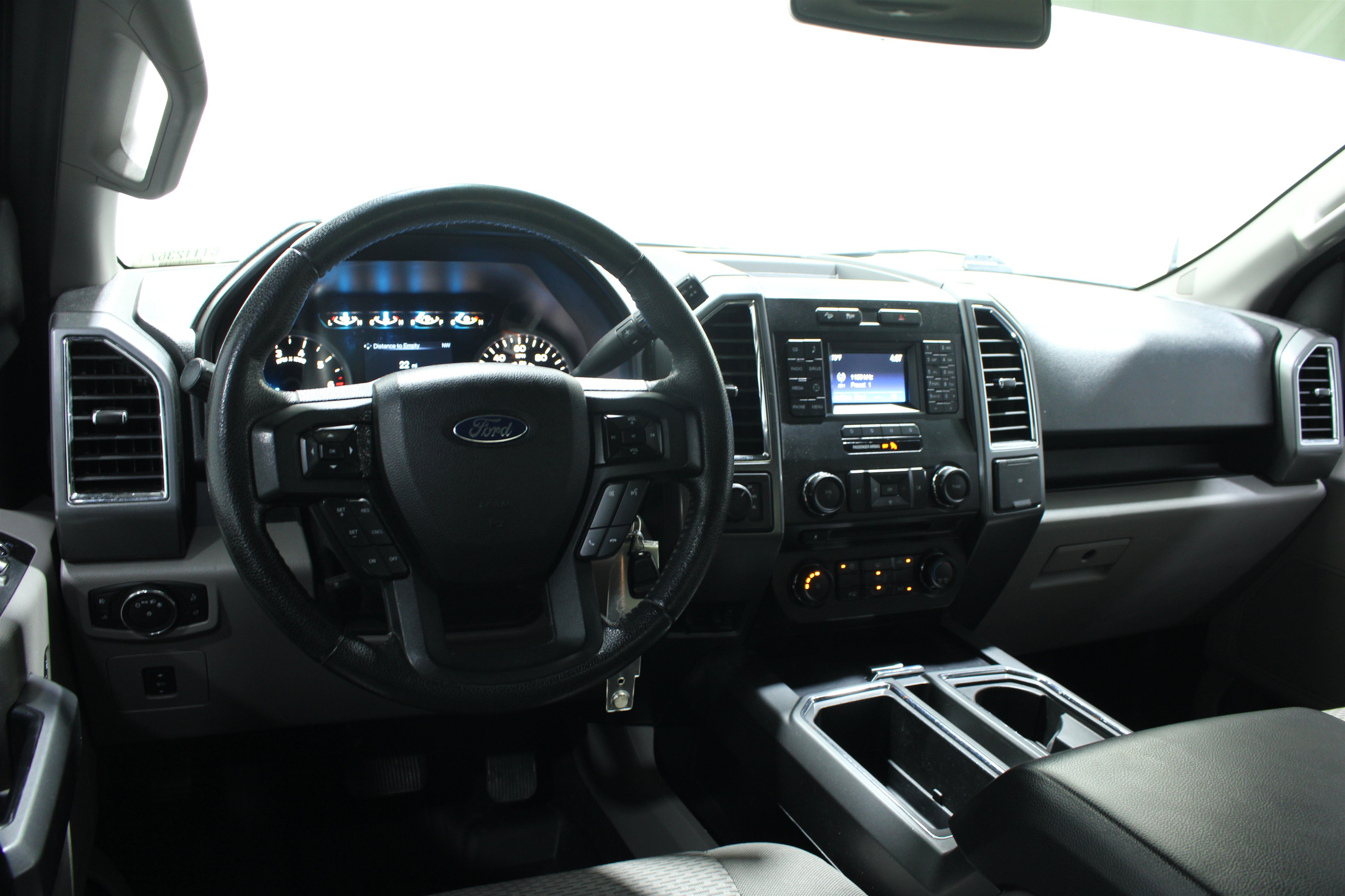 Used 2015 Ford F150 XLT w/ Equipment Group 301A Mid AWD/4WD image 2