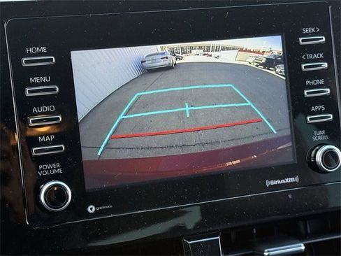 Used 2021 Toyota Camry SE image 17