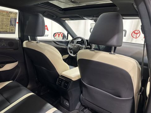 Used 2022 Lexus NX 350 350 Premium image 16