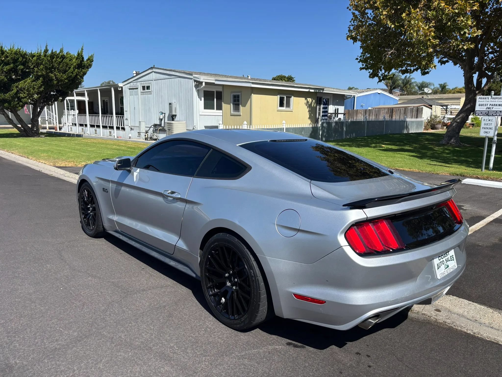 Used 2017 Ford Mustang GT RWD image 10