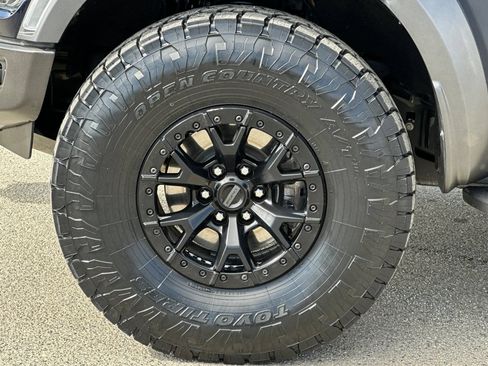 Used 2023 Ford F150 Raptor w/ Raptor 37 Performance Package AWD/4WD image 33