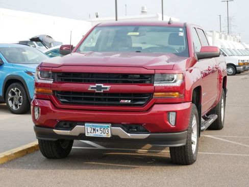 Used 2018 Chevrolet Silverado 1500 LT w/ All Star Edition AWD/4WD image 3