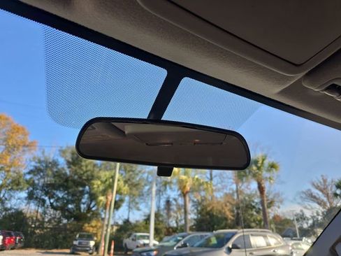 Used 2016 Nissan Frontier SV image 30