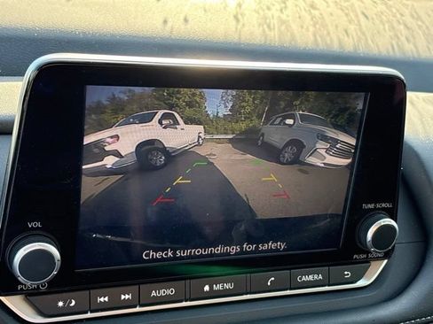 Certified 2025 Nissan Rogue S AWD/4WD image 14