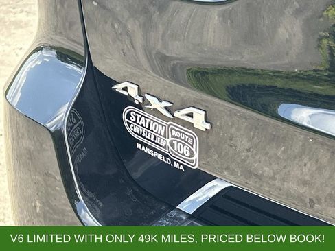 Used 2021 Jeep Grand Cherokee Limited AWD/4WD image 15