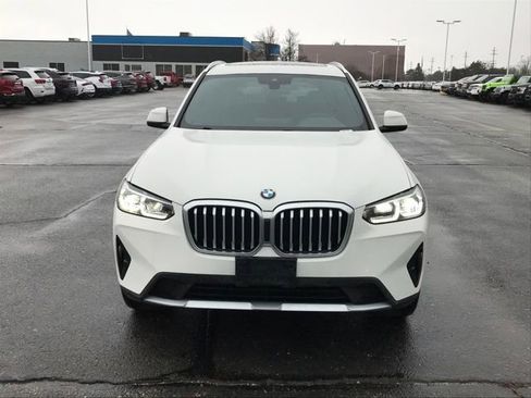Used 2024 BMW X3 xDrive30i AWD/4WD image 2