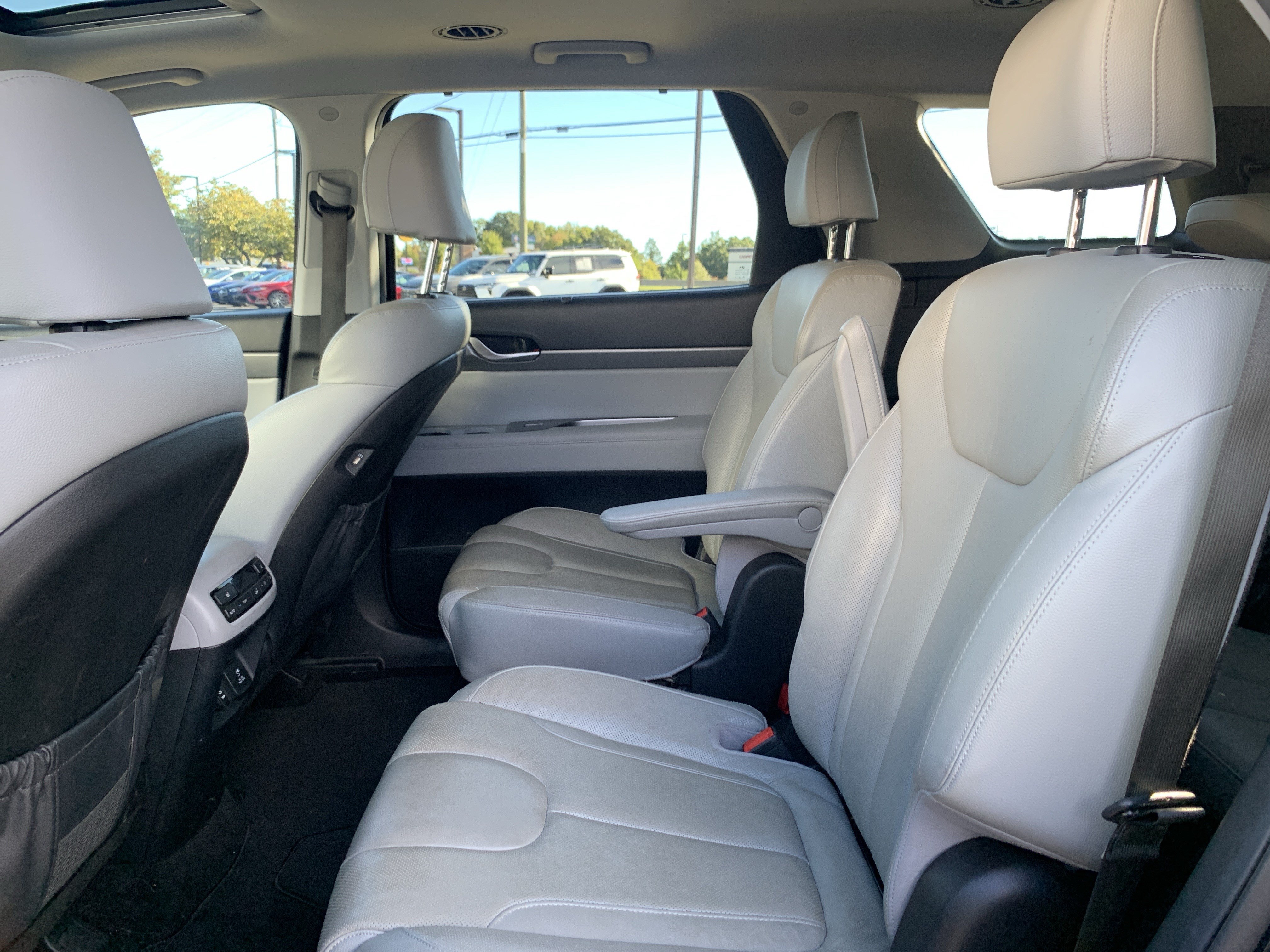Used 2020 Hyundai Palisade SEL FWD image 32