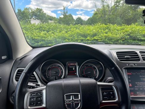 Used 2016 Dodge Journey Crossroad w/ Popular Equipment Group FWD image 10