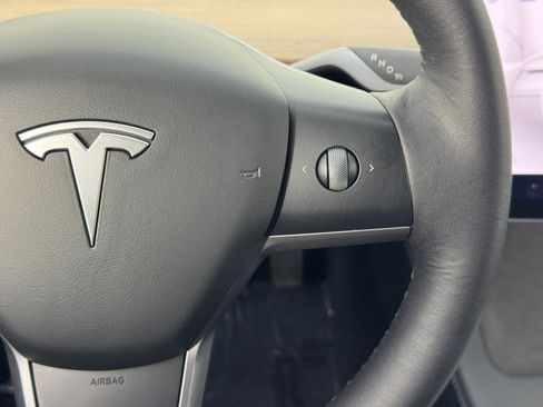 Used 2023 Tesla Model 3 Standard Range image 20