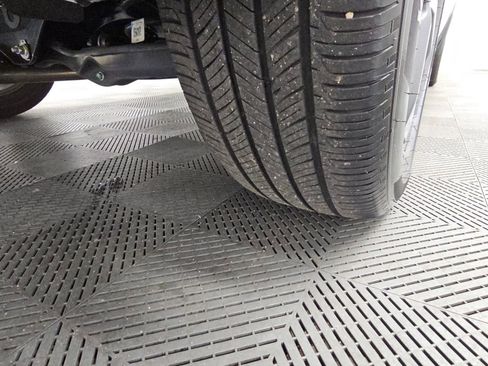 Used 2024 Honda HR-V EX-L image 46