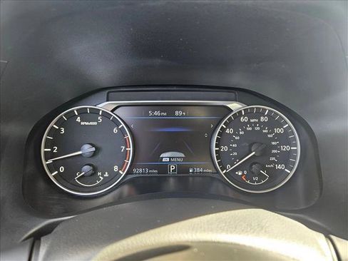 Used 2019 Nissan Altima 2.5 SV image 11