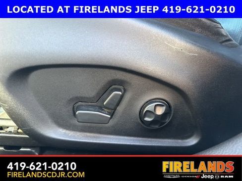 Used 2018 Jeep Compass Limited image 21