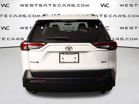 Used 2025 Toyota RAV4 XLE FWD image 4