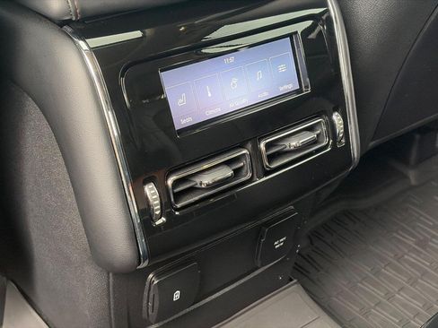 Used 2024 Lincoln Aviator Reserve w/ Equipment Group 201A AWD/4WD image 11
