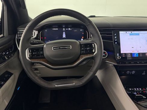 Certified 2025 Jeep Grand Wagoneer 4WD image 13