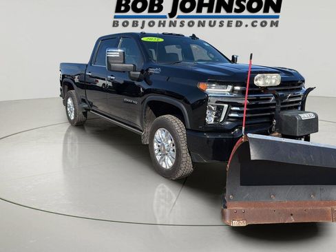 Used 2022 Chevrolet Silverado 2500 High Country w/ Z71 Off-Road Package AWD/4WD image 5