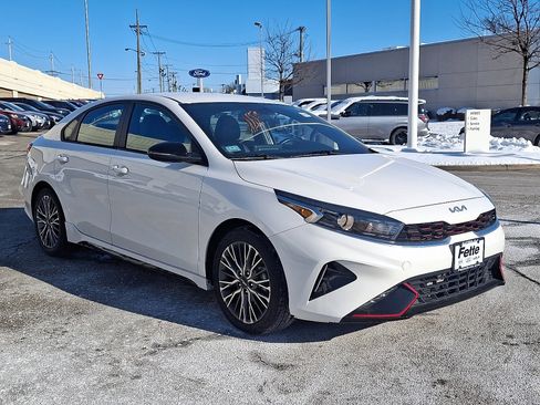 Certified 2022 Kia Forte GT-Line image 3