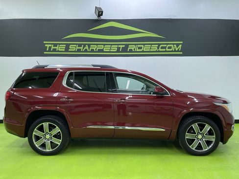 Used 2019 GMC Acadia Denali image 11