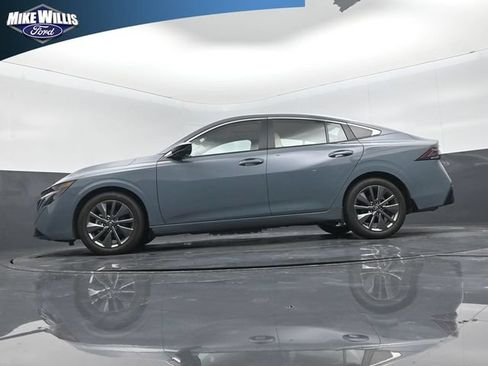 Used 2026 Nissan Sentra SL w/ Floor Mat Package FWD image 20