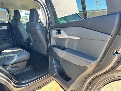New 2026 Ford Explorer Active w/ Active Comfort Package RWD image 19