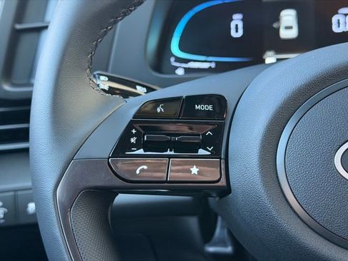 New 2026 Hyundai Elantra Sport FWD image 18