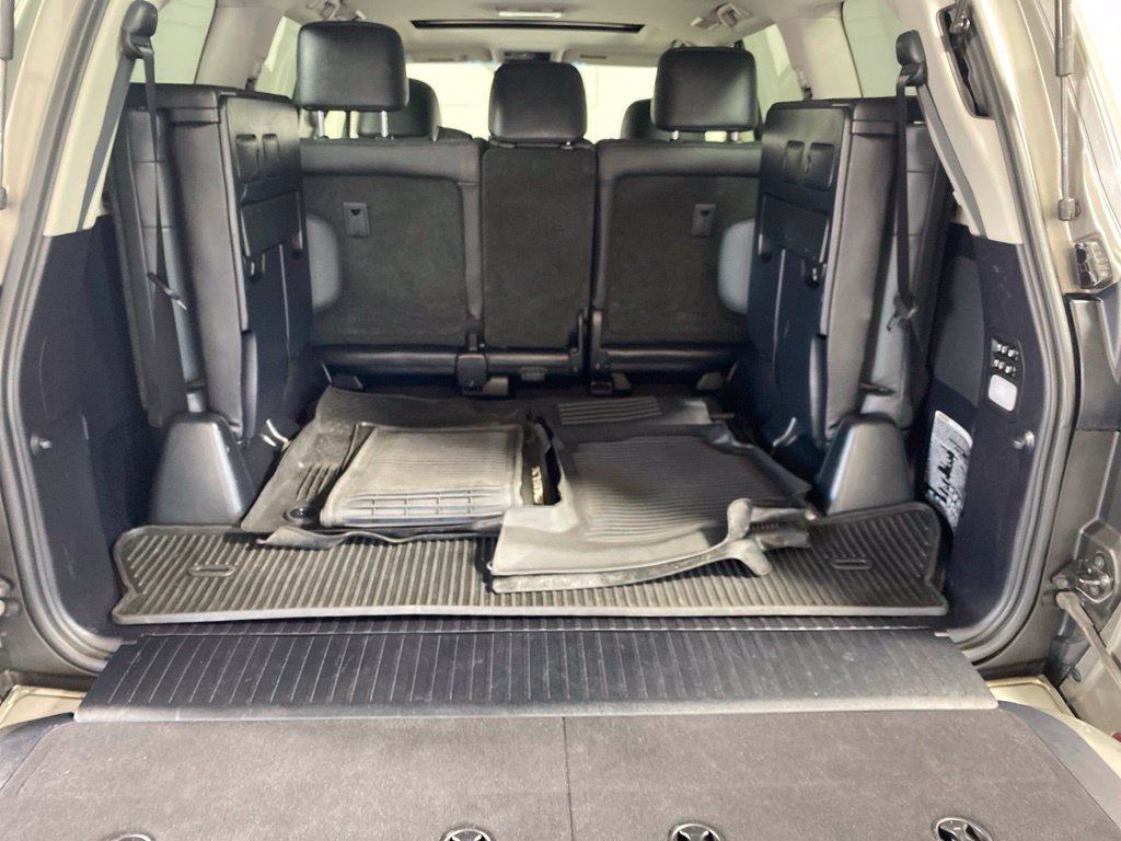 Used 2021 Lexus LX 570 4WD w/ Luxury Package image 29