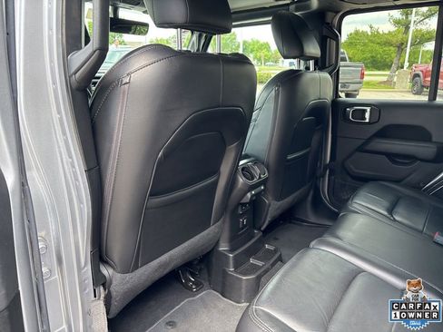 Used 2020 Jeep Wrangler Unlimited Sahara AWD/4WD image 36