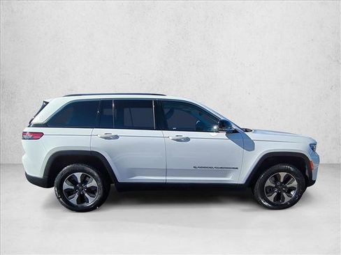 Used 2023 Jeep Grand Cherokee 4WD 4xe image 4