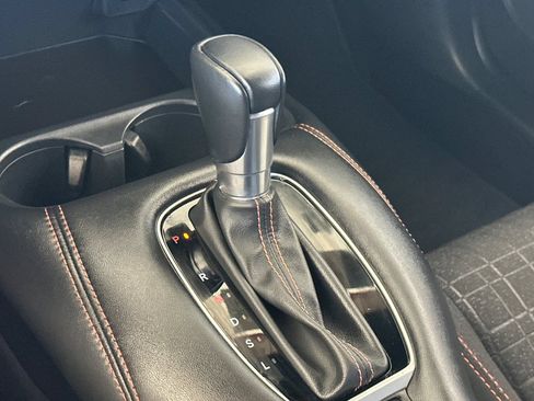 Certified 2025 Honda HR-V Sport image 21