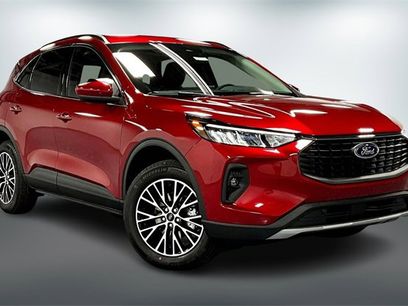 New 2026 Ford Escape SE w/ Class II Trailer Tow Package