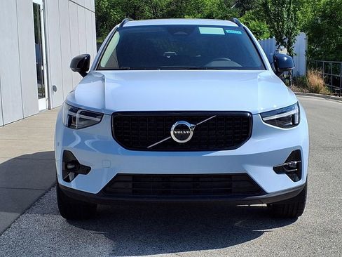 New 2026 Volvo XC40 B5 Plus w/ Climate Package AWD/4WD image 2