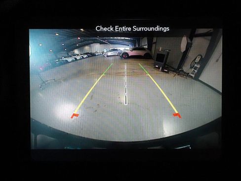 Used 2022 Jeep Wrangler Unlimited Sahara w/ Safety Group image 30