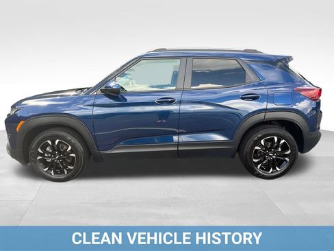 Used 2023 Chevrolet TrailBlazer LT FWD image 3