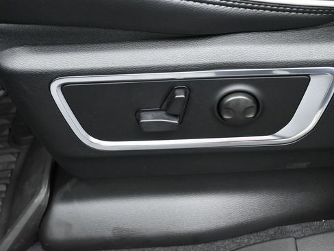 New 2026 RAM 1500 Laramie w/ Sport Appearance Package AWD/4WD image 19
