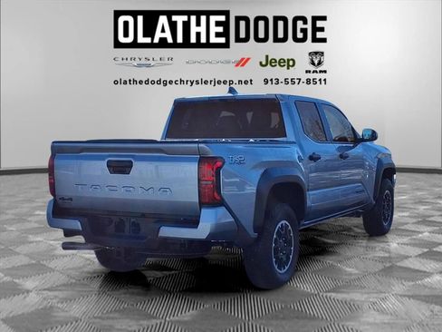 Used 2025 Toyota Tacoma SR5 image 28