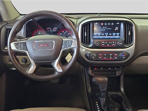 Used 2016 GMC Canyon SLE w/ SLE Convenience Package image 9