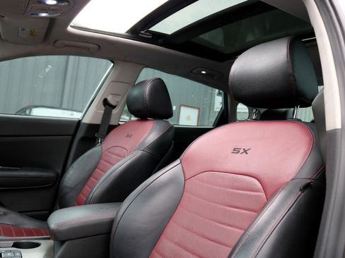 Used 2019 Kia Optima SX image 15