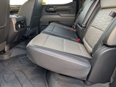 Used 2024 Chevrolet Silverado 1500 ZR2 AWD/4WD image 23