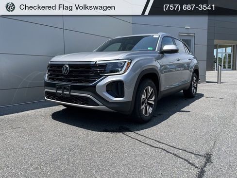 New 2025 Volkswagen Atlas Cross Sport SE image 9