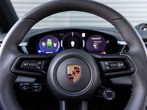 Certified 2026 Porsche Macan 4 Electric AWD/4WD image 14