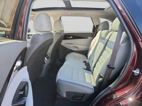 Used 2020 Kia Sorento SX AWD/4WD image 16