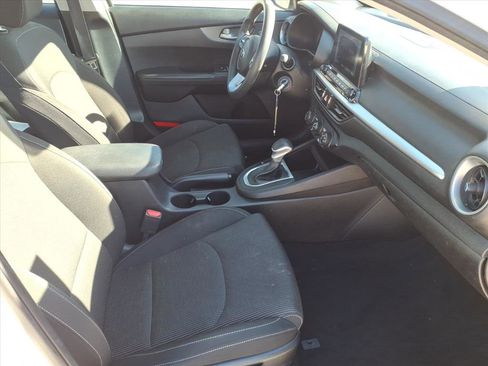Used 2020 Kia Forte LXS image 18