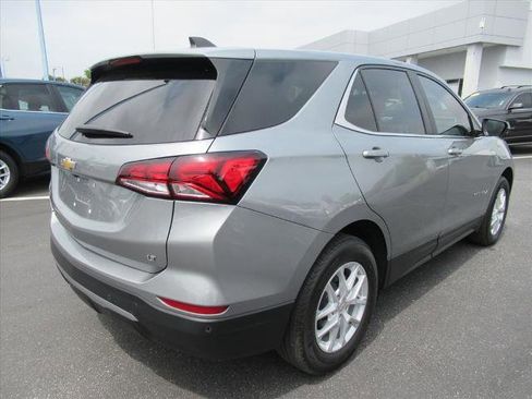 Certified 2024 Chevrolet Equinox LT FWD image 5