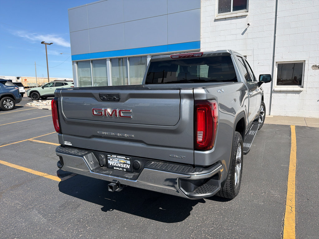 Used 2023 GMC Sierra 1500 SLT w/ SLT Premium Package AWD/4WD image 4