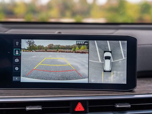 Certified 2024 Kia Sorento SX image 29